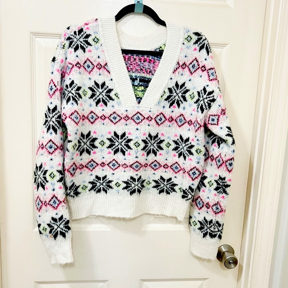 Victoria secret holiday Sweater Size Small petite